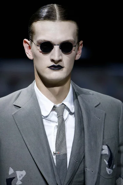 Look 76
